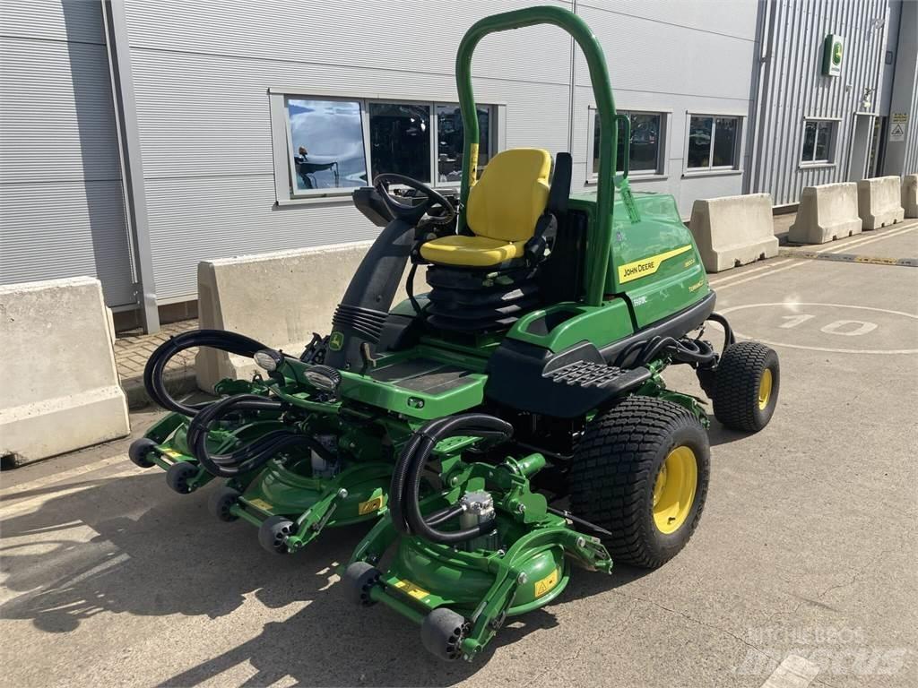 John Deere 8800A Tondeuses à conducteur marchant