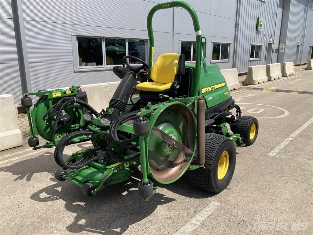 John Deere 9009A Tondeuses à conducteur marchant