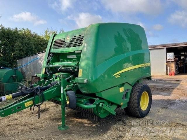 John Deere 960 Presse cubique