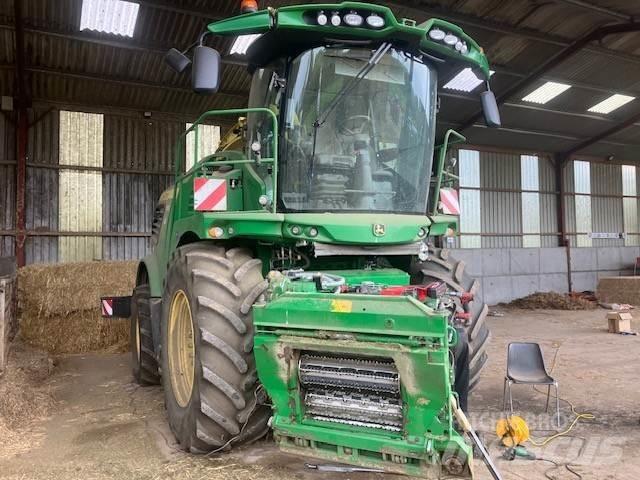 John Deere 9900 Ensileuse automotrice