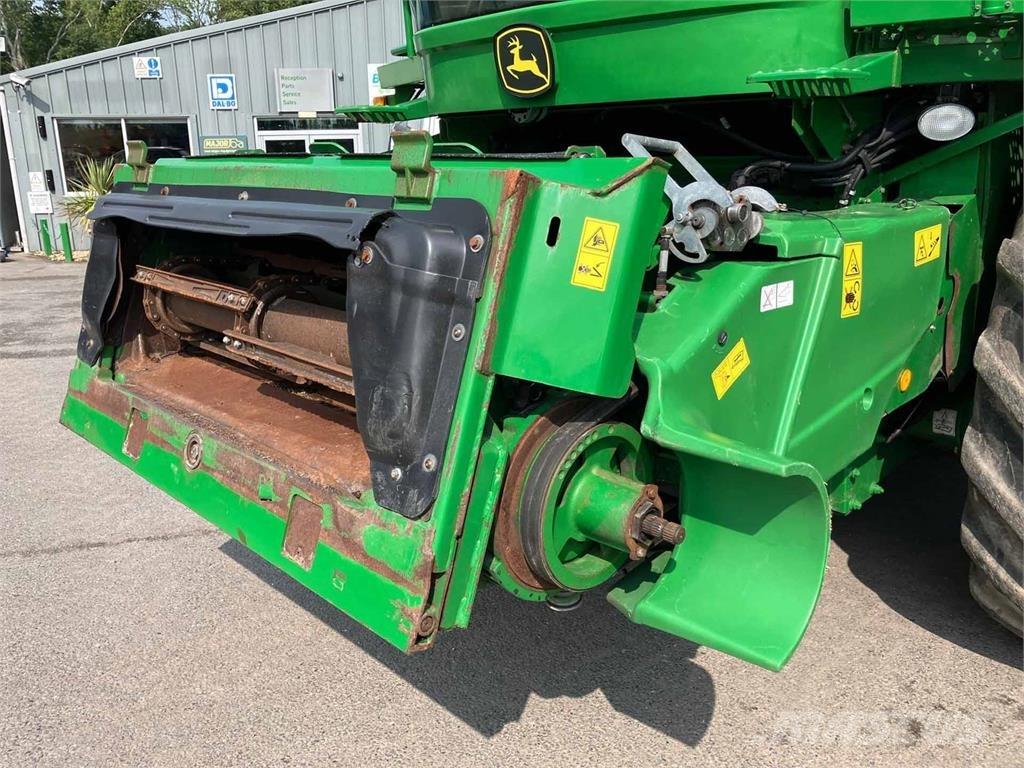 John Deere S690i HM Moissonneuse batteuse