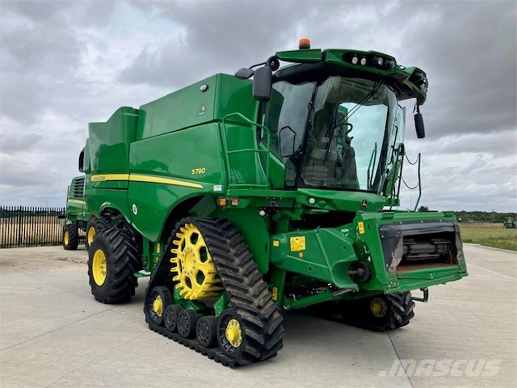 John Deere S790 Moissonneuse batteuse