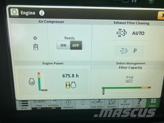 John Deere S790 Moissonneuse batteuse