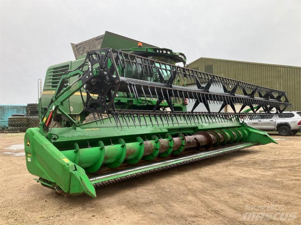 John Deere T670 HM Moissonneuse batteuse
