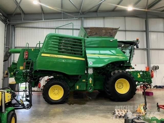 John Deere T670i Moissonneuse batteuse