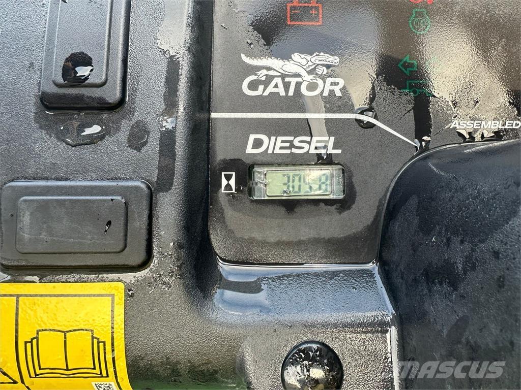 John Deere TH6x4 Mini utilitaire