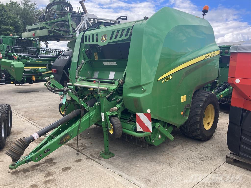 John Deere V451R Rateau faneur