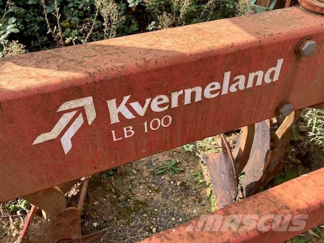 Kverneland LB100 Charrue réversible