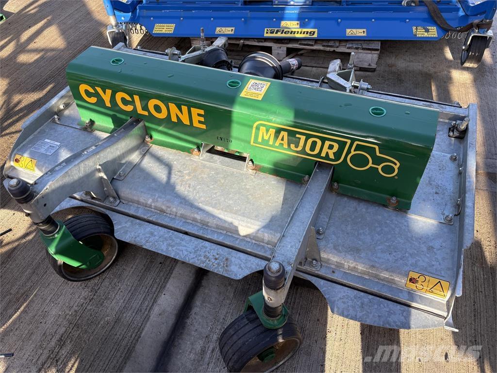 Major MJ35-170 Tondeuses montées