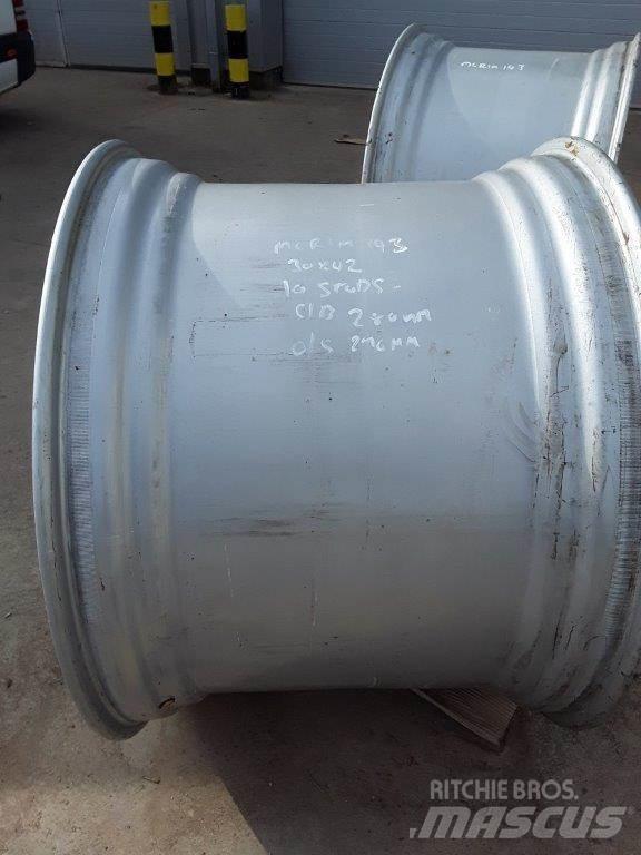  Misc. Silver Rims Pneus, roues et jantes