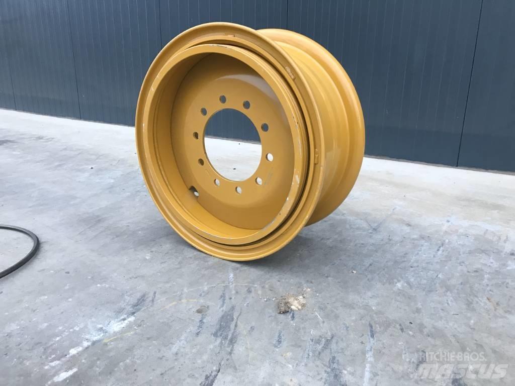CAT 140H Rims Chenilles
