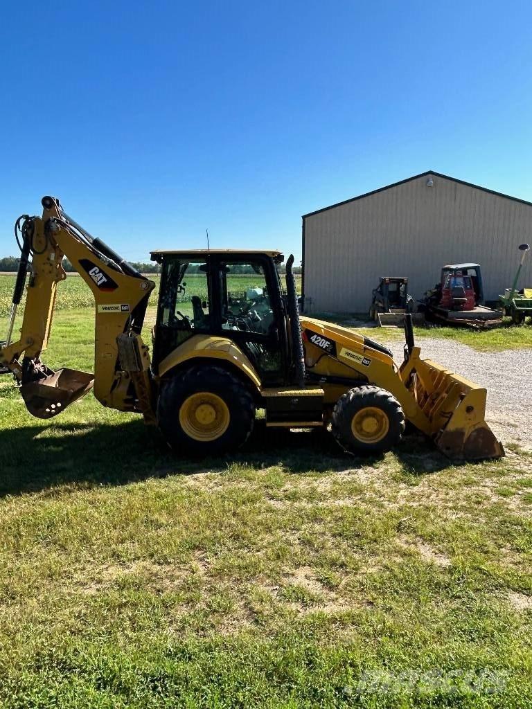 CAT 420 F2 ST Tractopelle