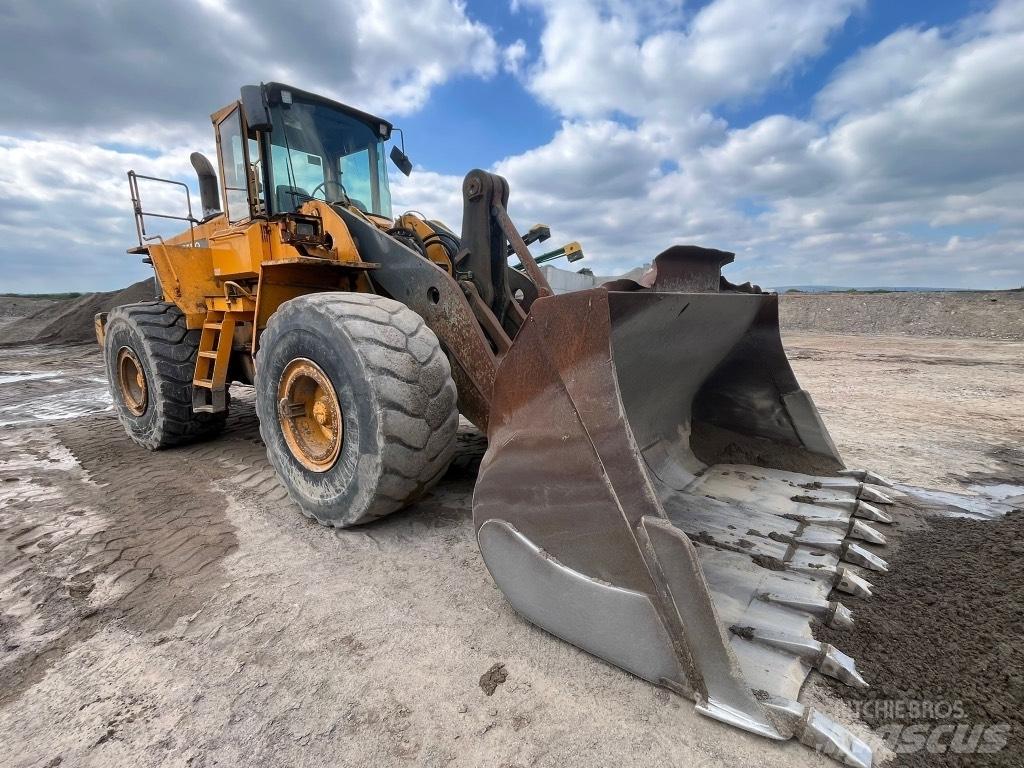 Volvo L180c Chargeuse sur pneus