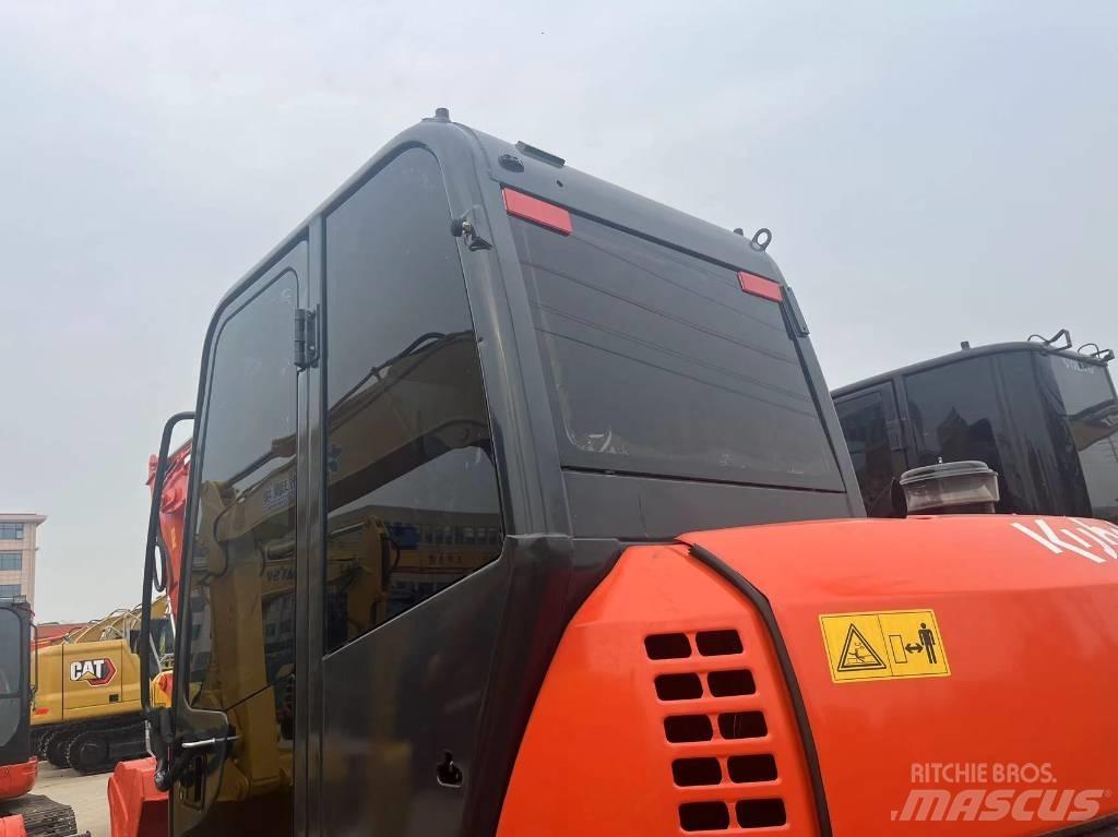 Kubota 183 Pelle sur chenilles