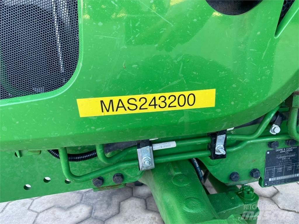 John Deere 3046R Tracteur