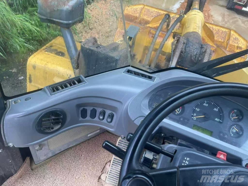 Komatsu WA 380-6 Chargeuse sur pneus