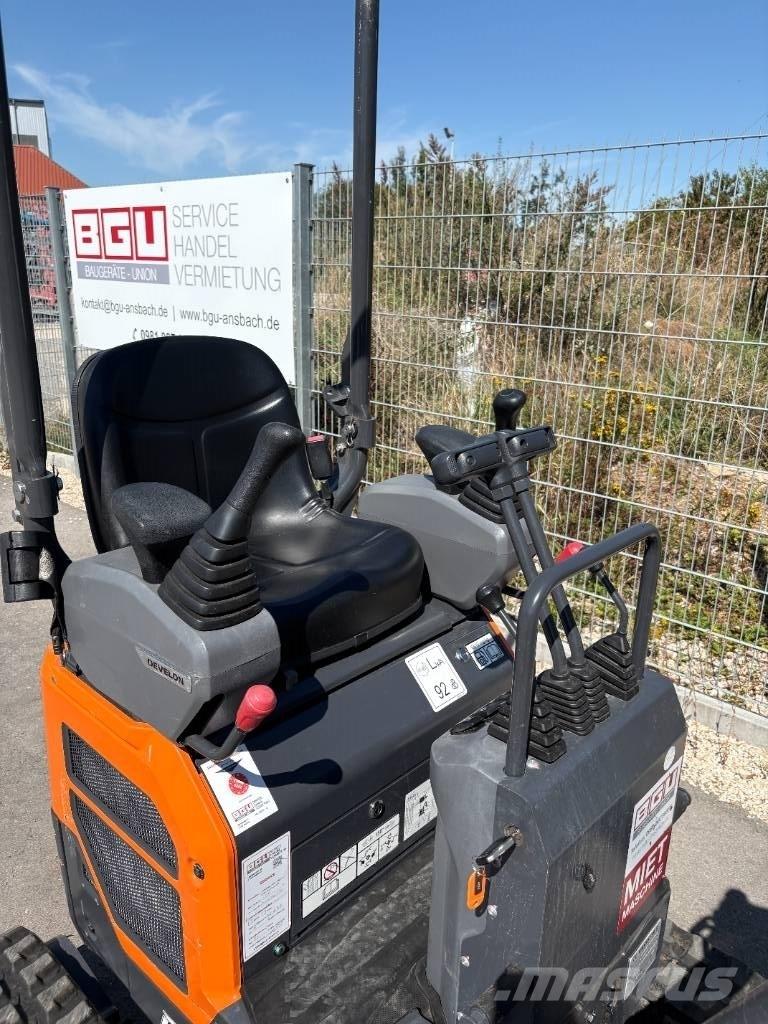 Develon DX 10 Z-7 Mini pelle < 7t
