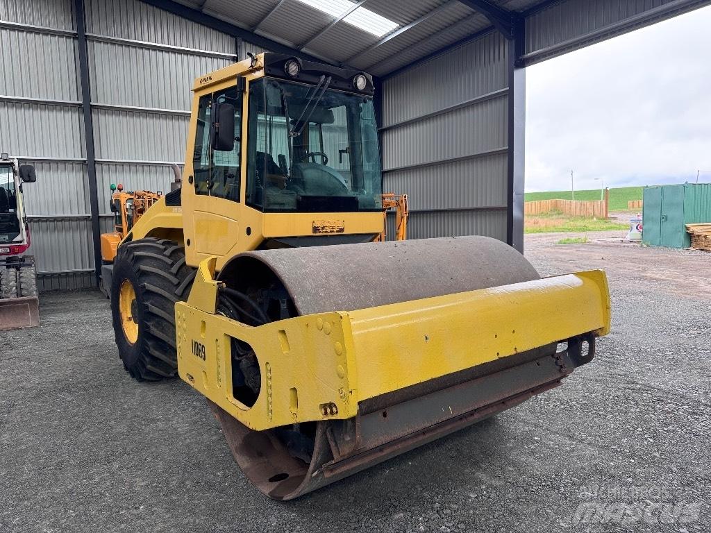 Bomag BW 213 D H-4 Rouleaux monocylindre