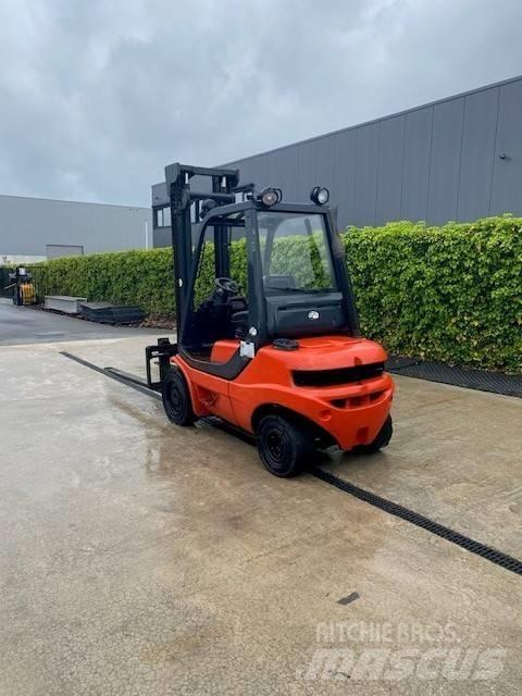 Linde H 30 D-03 Chariots diesel