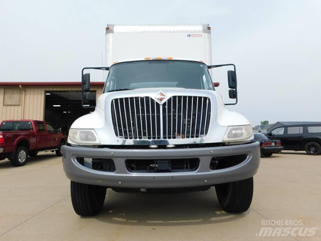 International 4300 Camion porte container