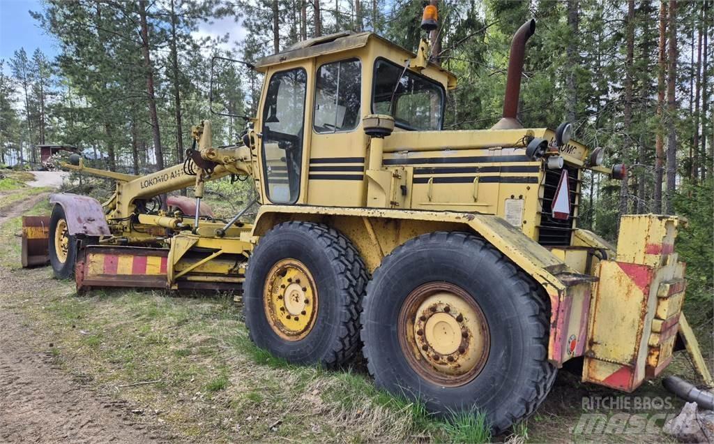 Lokomo AH 132 C Niveleuse