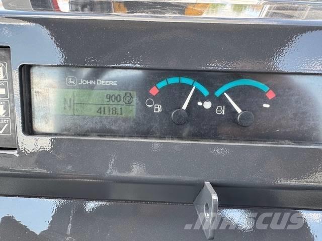 DEERE 210 ELP Chargeuse compacte