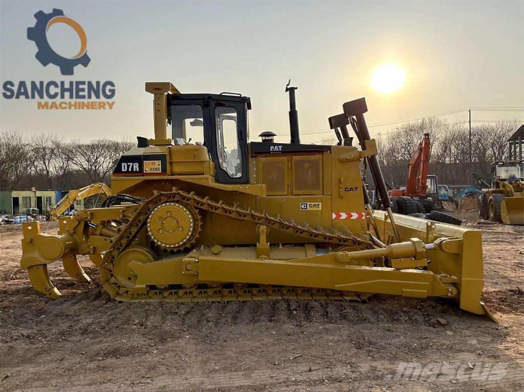 CAT D 7 R Bouteurs sur chenilles
