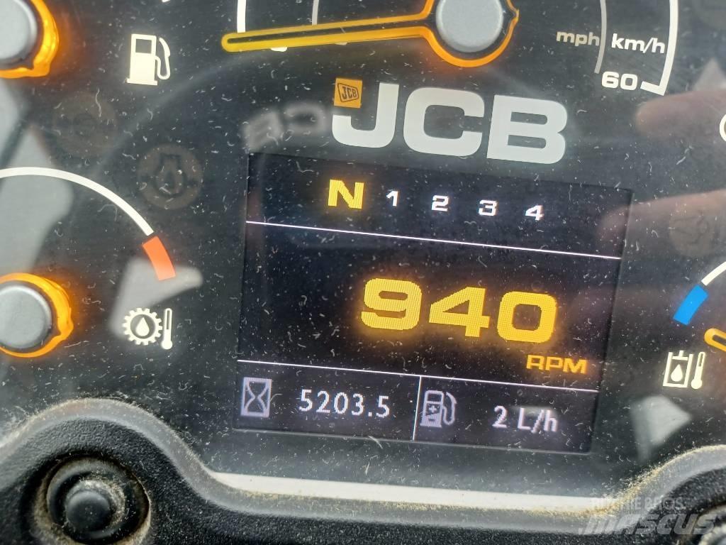 JCB 411 Chargeuse sur pneus