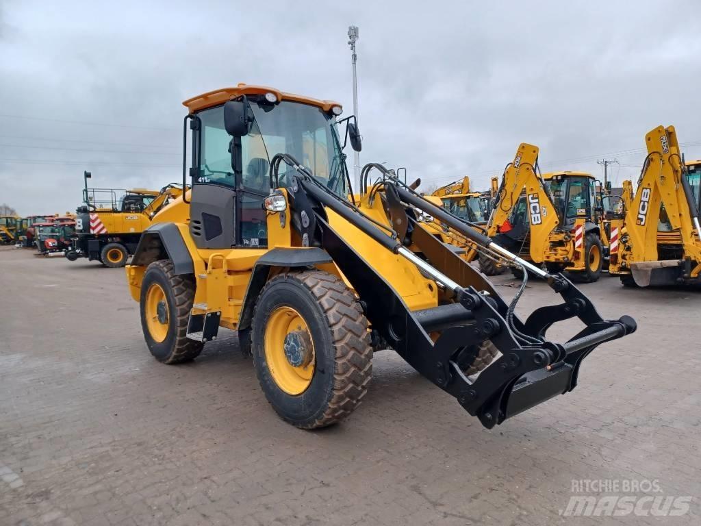 JCB 411 Chargeuse sur pneus