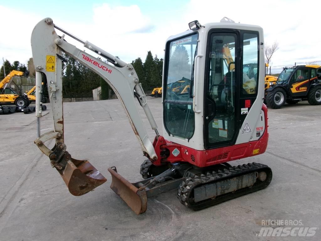 Takeuchi TB 216 Mini pelle < 7t
