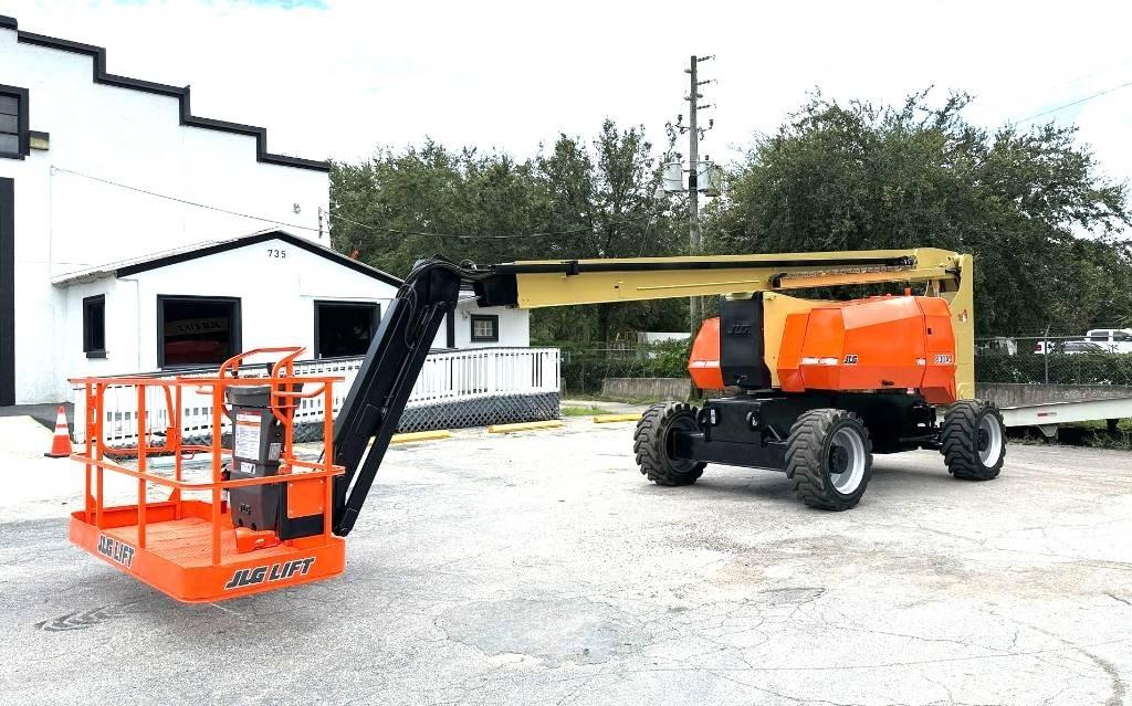 JLG 800 AJ Nacelles articulées