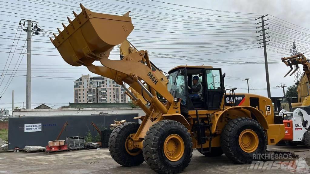 CAT 966 Chargeuse sur pneus