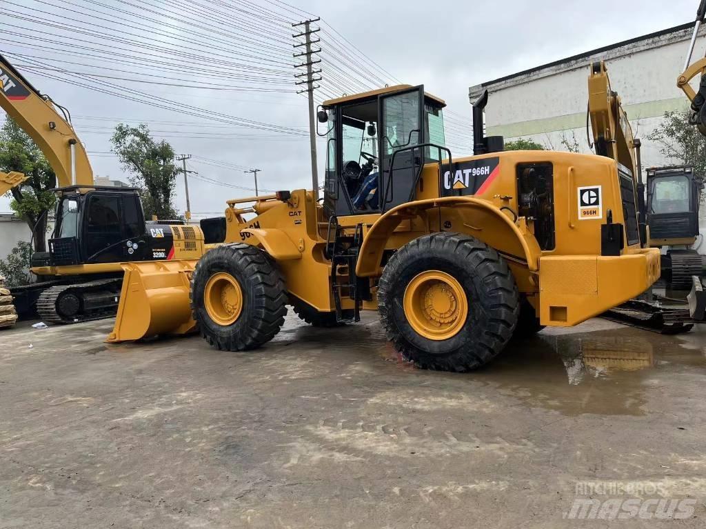 CAT 966 Chargeuse sur pneus