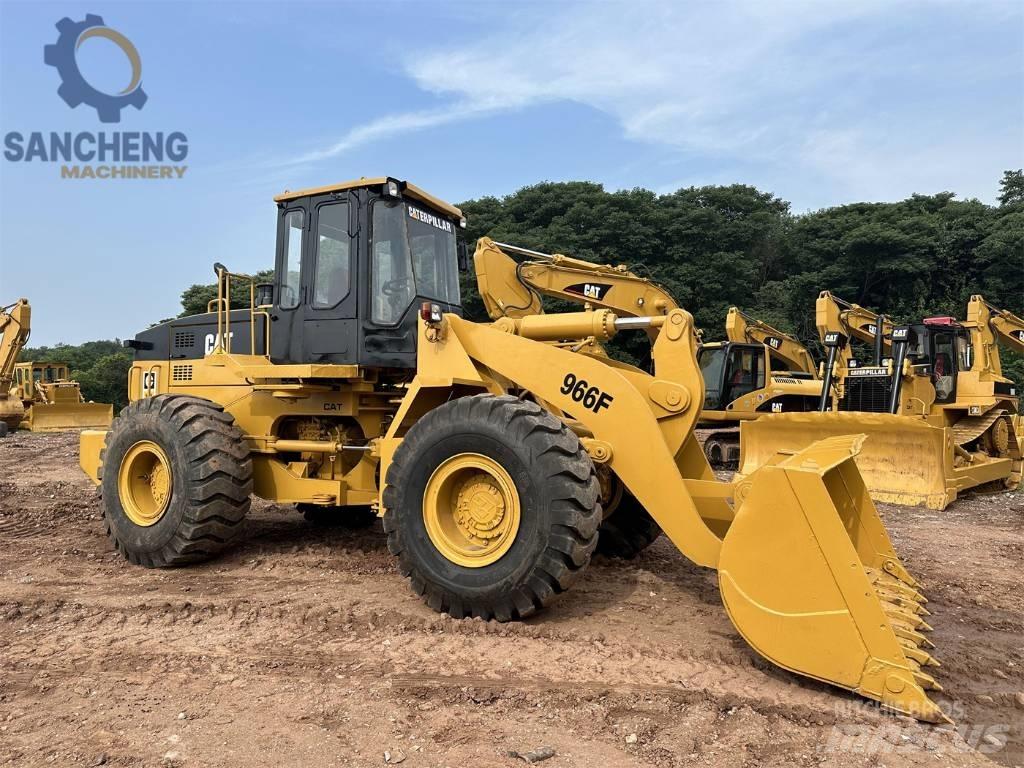 CAT 966F Chargeuse sur pneus