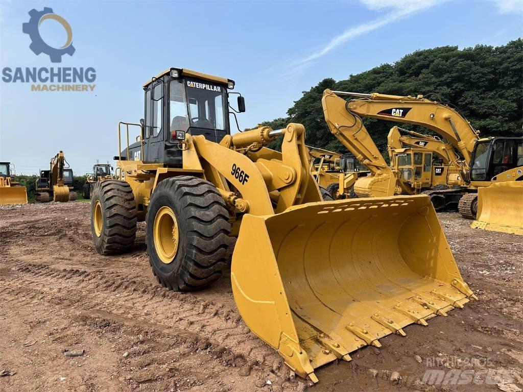 CAT 966F Chargeuse sur pneus