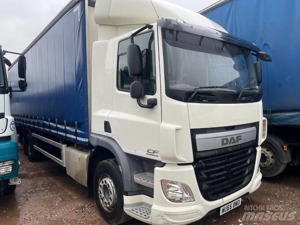 DAF CF 330 Camion à rideaux coulissants (PLSC)