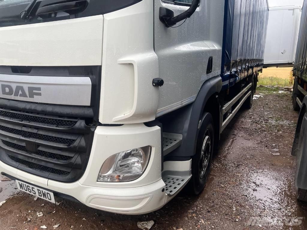 DAF CF 330 Camion à rideaux coulissants (PLSC)