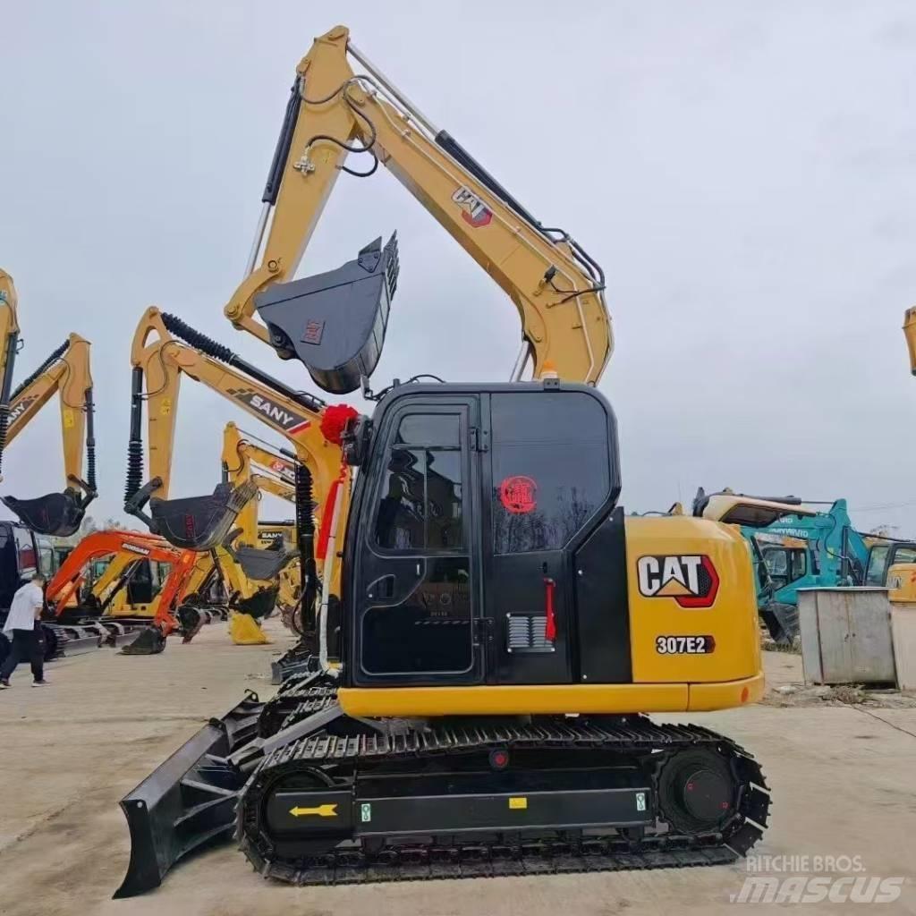 CAT 307E2 Pelle sur chenilles
