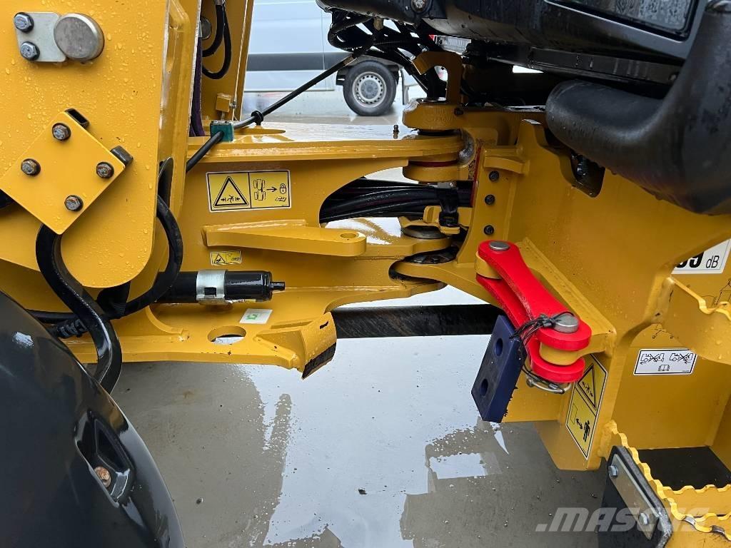 CAT 908M Chargeuse sur pneus