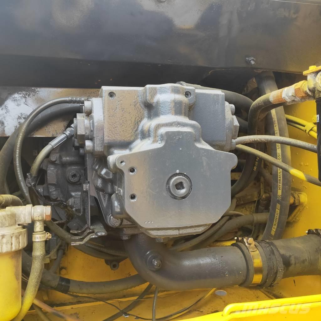 Komatsu PC200-7 Pelle sur chenilles