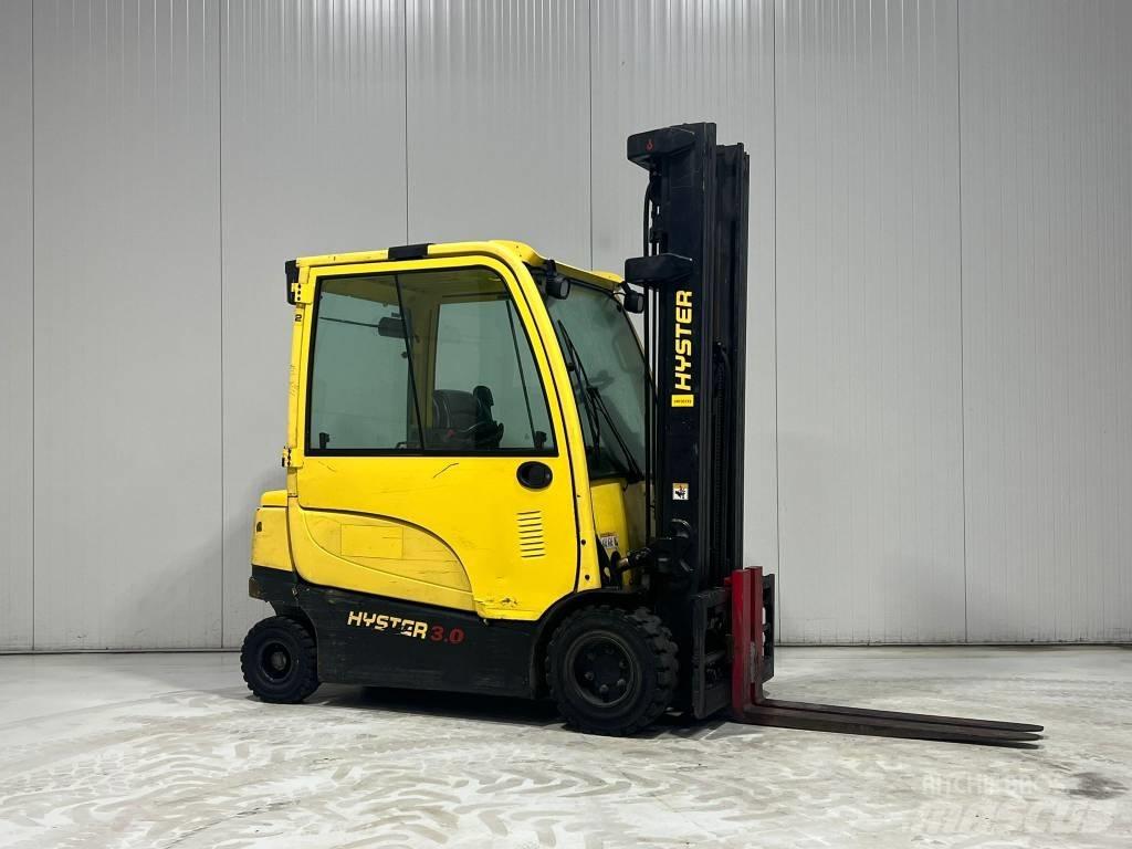 Hyster J3.0XN Chariots élévateurs électriques