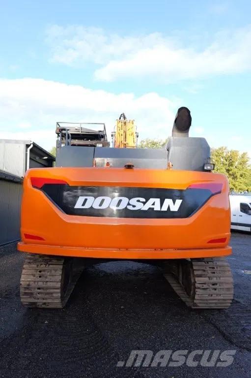 Doosan DX300LC Pelle sur chenilles