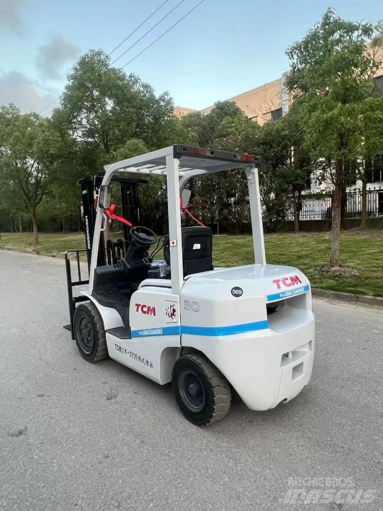 TCM fd30 Chariots diesel