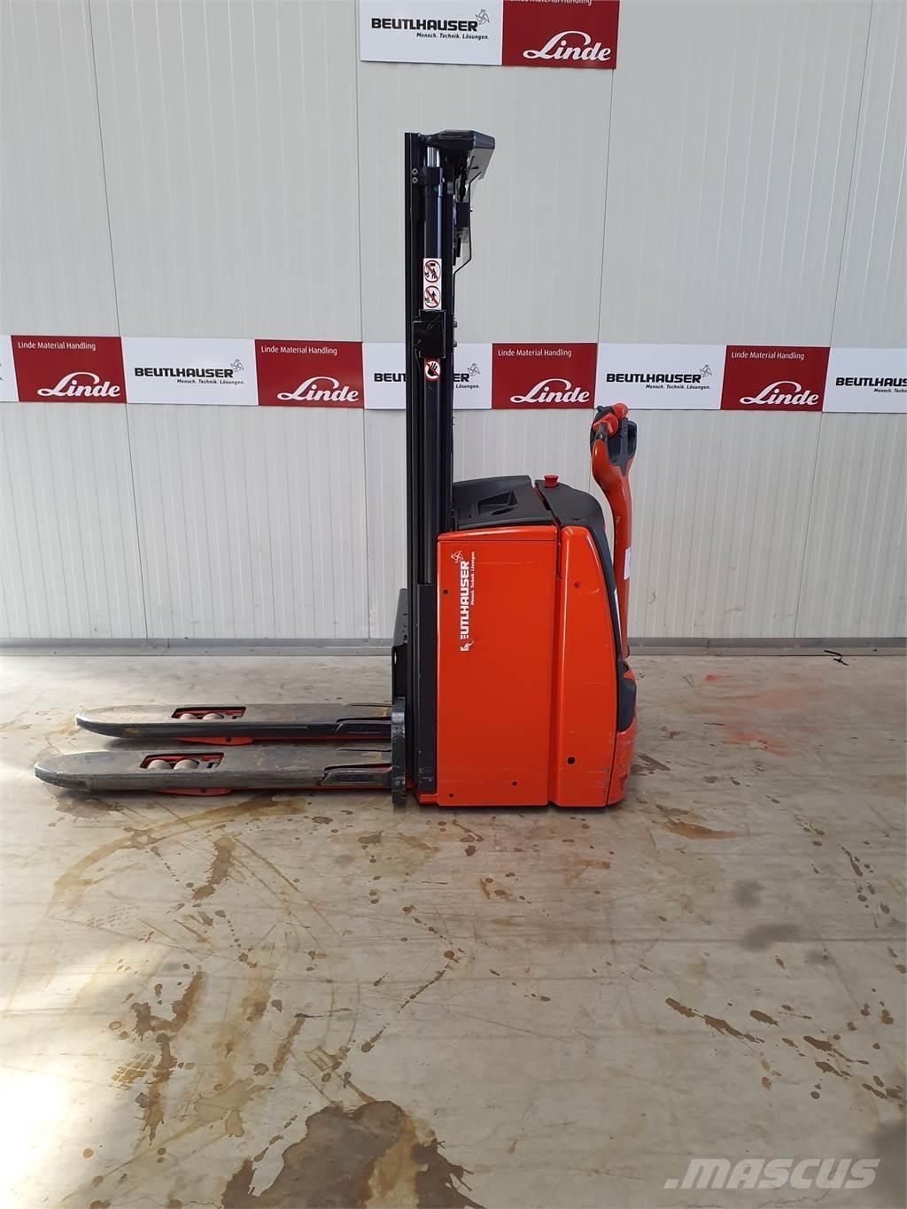 Linde L16i Gerbeur accompagnant
