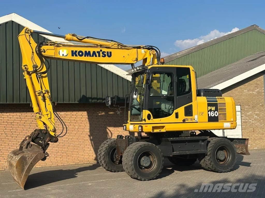Komatsu PW160-8 Pelle sur pneus