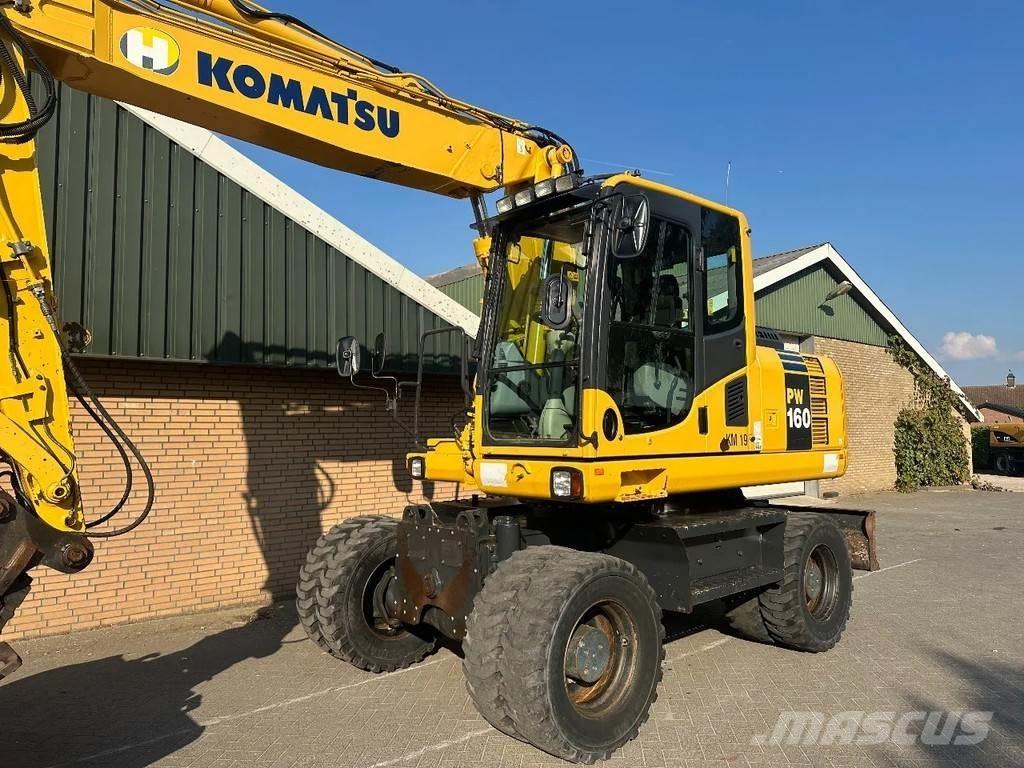 Komatsu PW160-8 Pelle sur pneus