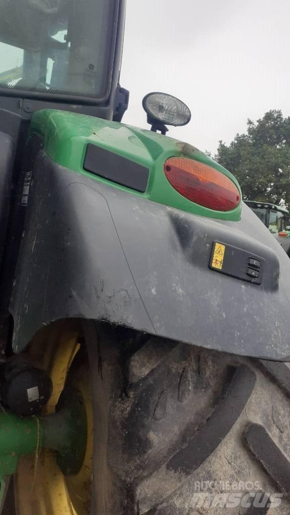 John Deere 6130 R Tracteur