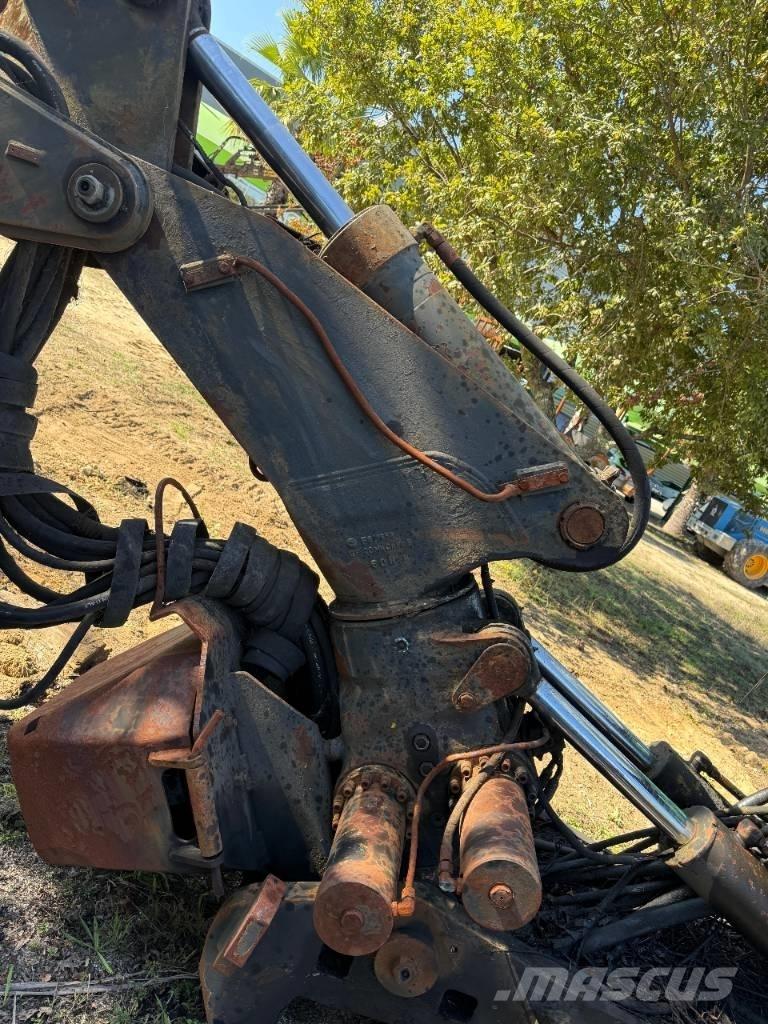 Timberjack 1270 Bras et Godet