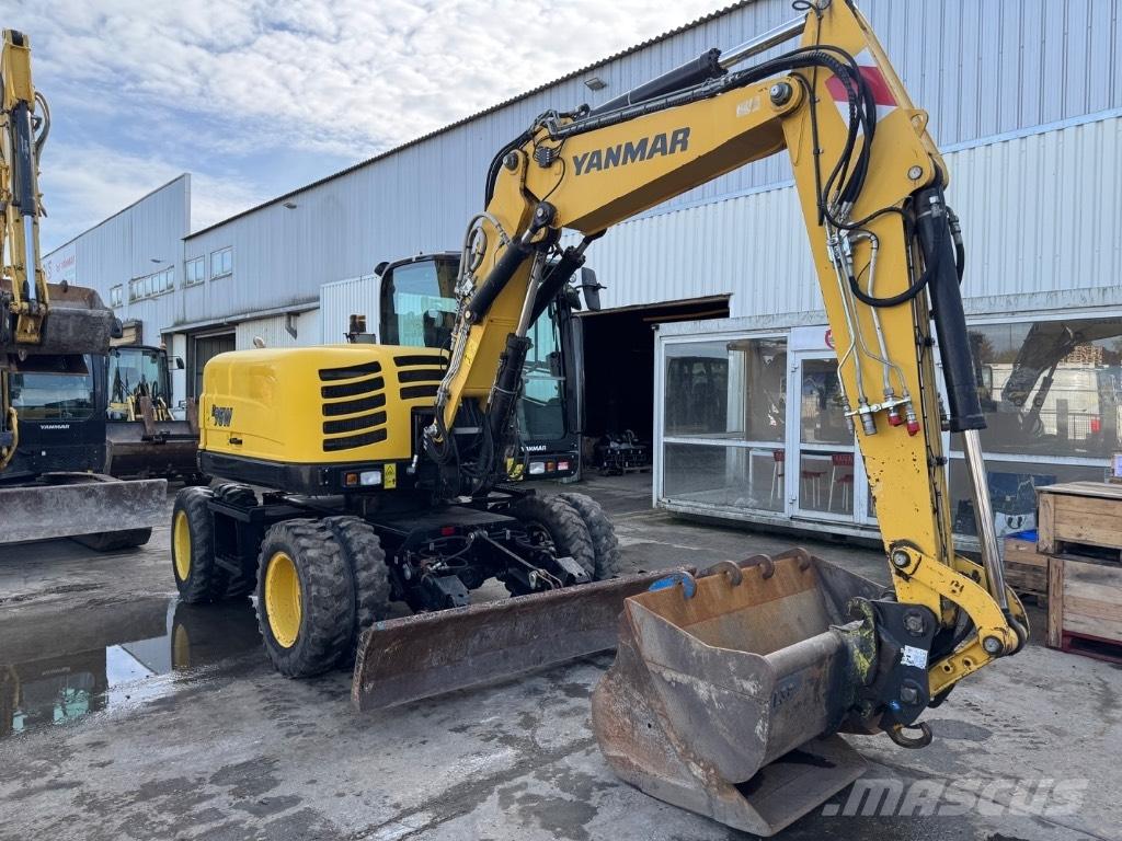 Yanmar B95W (40576) Pelle sur pneus