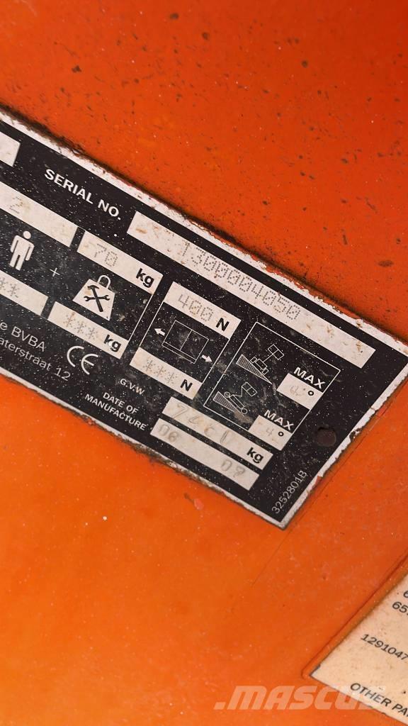 JLG 450 AJS II Nacelles articulées